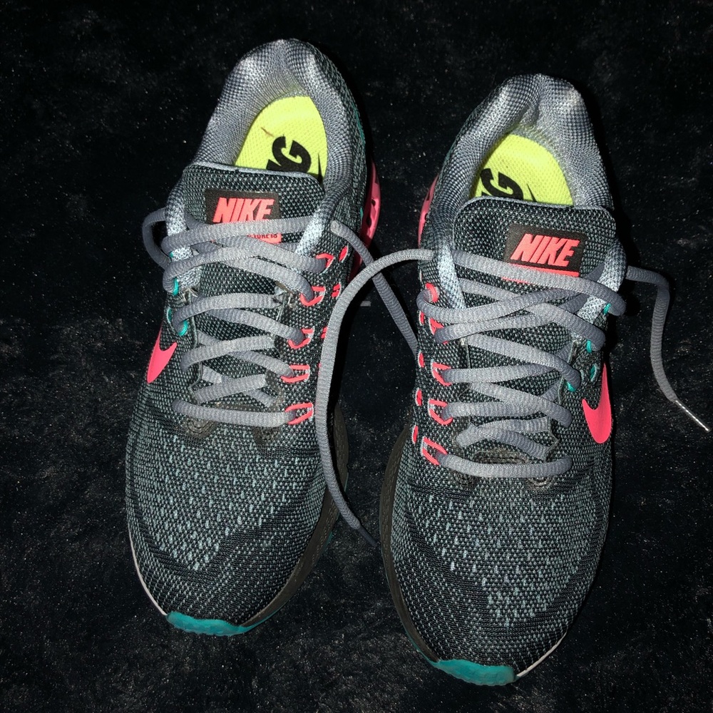 Nike running shoes- LIKE NEW!